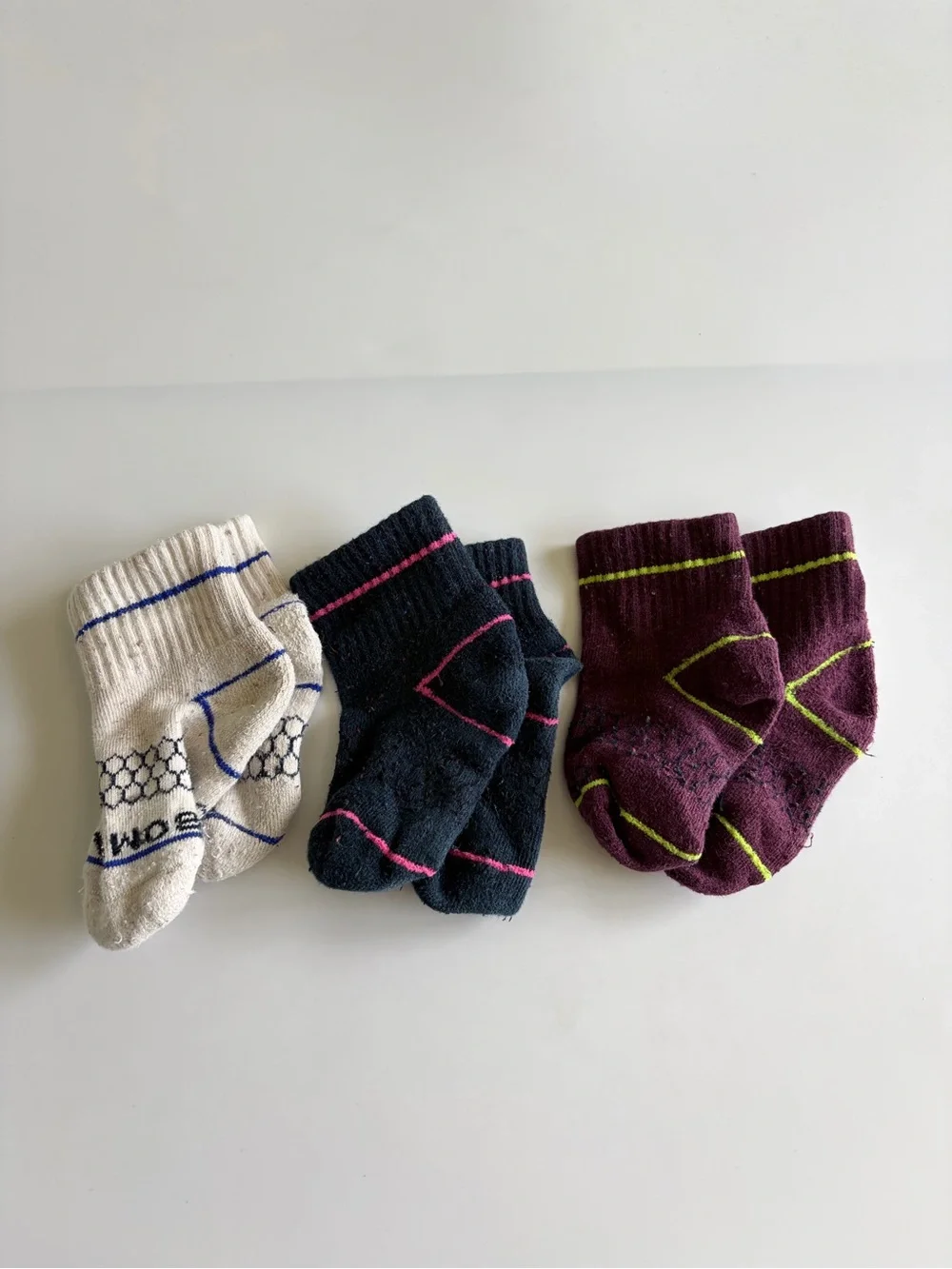 Bombas Toddler Quarter Socks 3 Pairs Ages 1-3 Size 5-7.5T Navy Blue White Red
